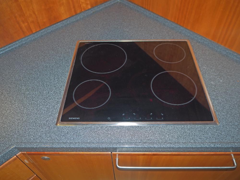 Cabin en avant, H&eacute;bergements